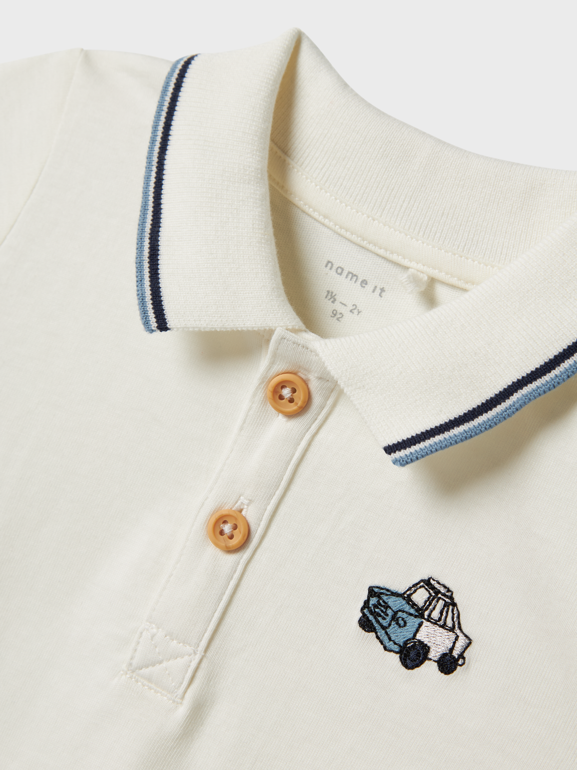 model_shot-front_full